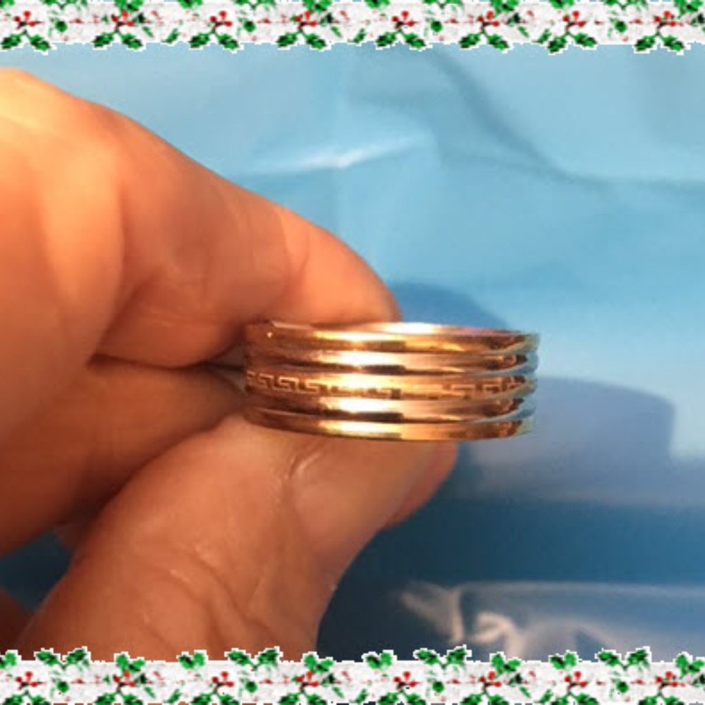 BEAUTIFUL FIVE RINGS CARVED INTO ONE SILVER & GOLD BAND RING HIS & HERS NEW